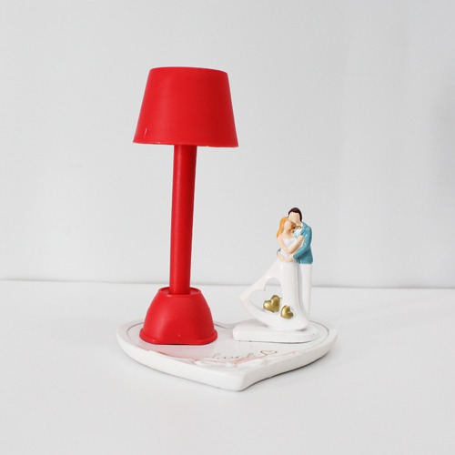 Valentine Romantic Love Couple with Lamp shape Lighting effect Statue