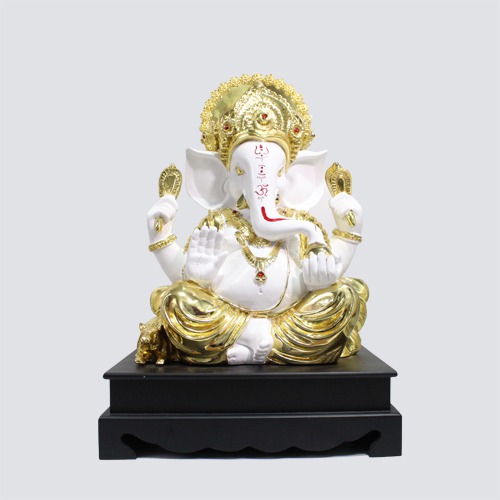 Pagadi Ganesh Idol For Home and Office Decor