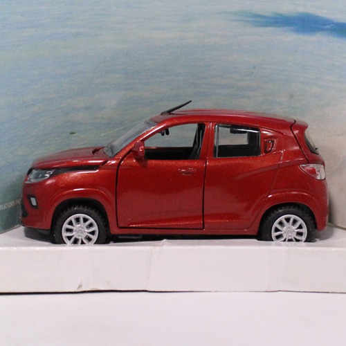 Mahindra KUV 100 Collectable (Sunset Orange )