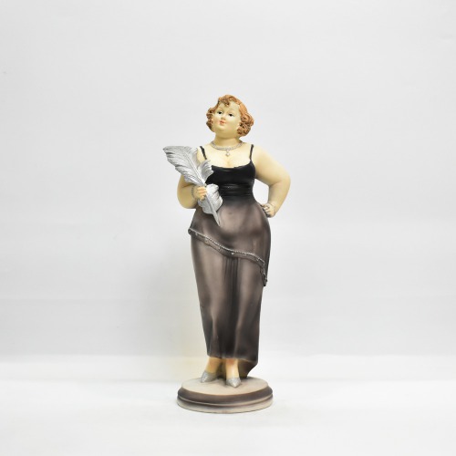 Resin Elegant Fat Lady in Dress Standing Collectable Figurine, Pearl & Black | Sculpture Resin Desktop Decor