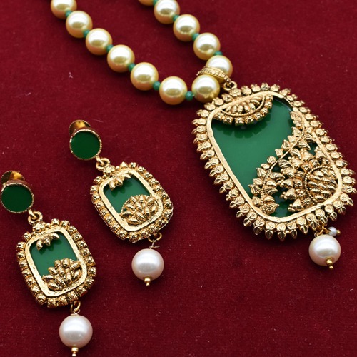 Pearl Neckless With Gold Pendant | Necklace Moti Mala Jewellery Set with Earrings for Women Girls