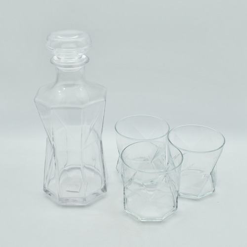 Water Jug And Glass for Dinner Table Decoration Sophisticated Glass Water jug with Lid Crystal Glass