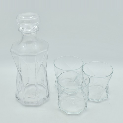 Water Jug And Glass for Dinner Table Decoration Sophisticated Glass Water jug with Lid Crystal Glass