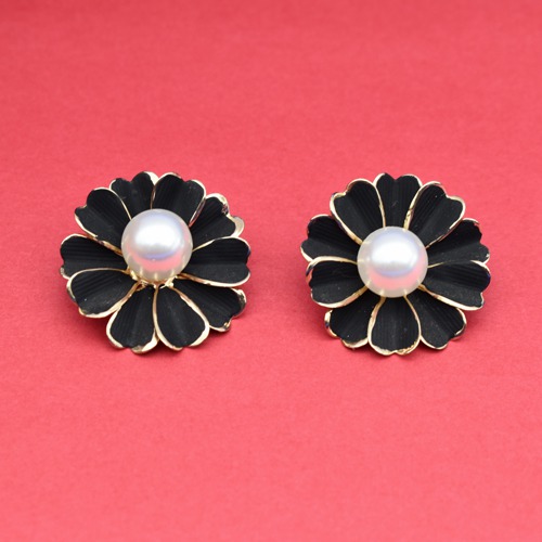 Black Floral Studs Earrings | Earrings | Flower Earrings