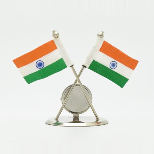 Metal Table Watch with Indian Flags | Indian National Flag with Desk Clock For Car Dashboard, Study Table, Office Table Comes With Metal Stand