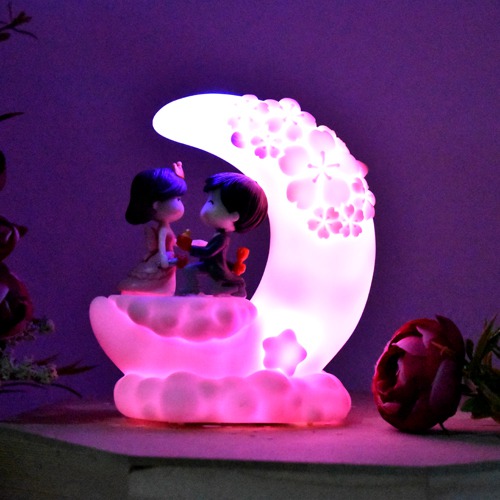 Moon Love Couple Showpiece For Your Loved One