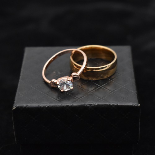 Couple Ring For lovers In Rose Gold and Gold For This valentine Day.