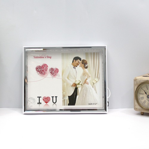 White Valentine Day Photo Frame With LED Lights ( Photo Size 5 x 7)