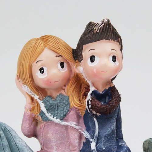 Cute Romantic Valentine Love Couple Sitting On Sofa Statue Showpiece