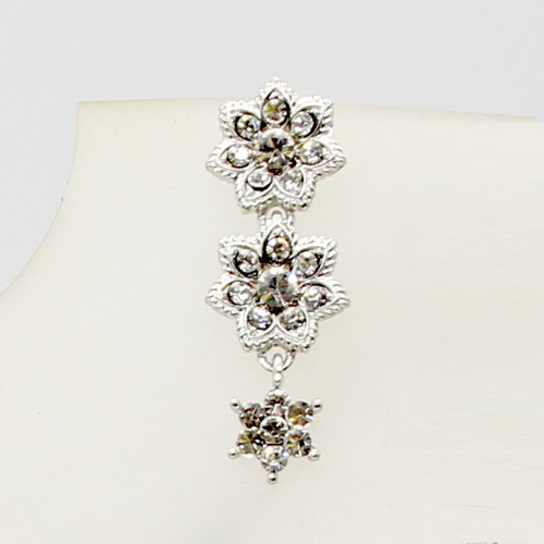 Silver Plated Stylish Flower Designed Traditional Necklace Set