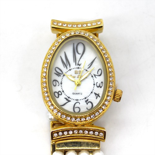 Oval Shape Dial With Pearl Bracelet Women's Watch