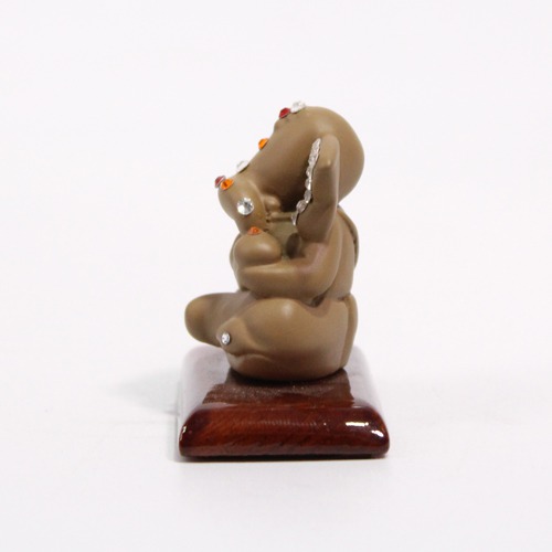 Cedar Colour Diamond Studs Ganesha Statue For Car Dashboard