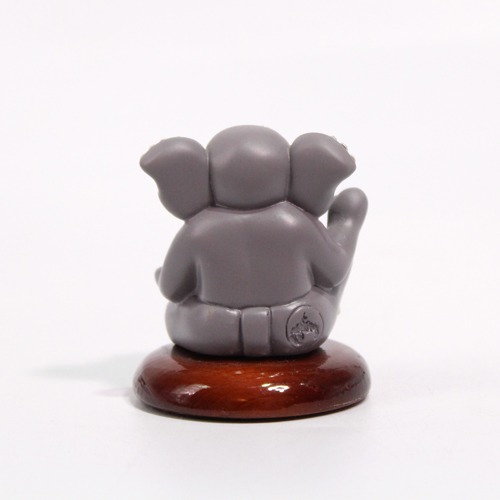 Gray Colour Decoration Ganesha Idol For Car Dashboard