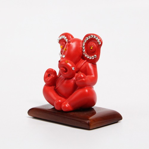 Red Decorative Diamond Studs Ganesha Idol For Car Dashboard