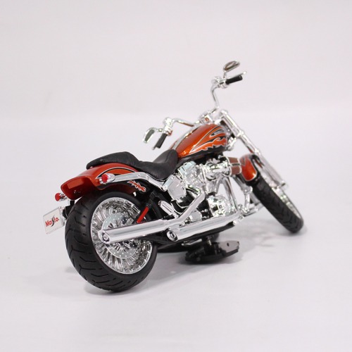 Harley Davidson 2014 CVO Breakout 1/12 Scale Motorcycle Model