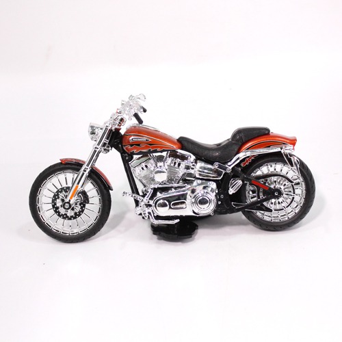 Harley Davidson 2014 CVO Breakout 1/12 Scale Motorcycle Model