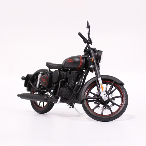 Royal Enfield Classic 350 Stealth Black colour