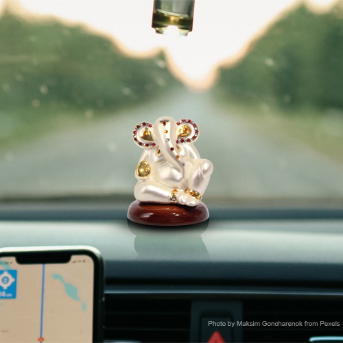 Diamond Studs Load Ganesh Idol For Car Dashboard