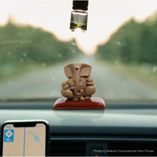 Tortilla Colour Decorative Lord Ganesha Idol For Car Dashboard