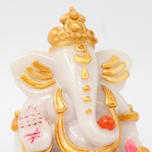 Elegant Glossy Lord  Ganesh Statue For Home Decor