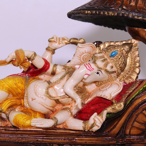 Lord Ganpati Sitting On Mouse Rath Showpiece For Home Decor