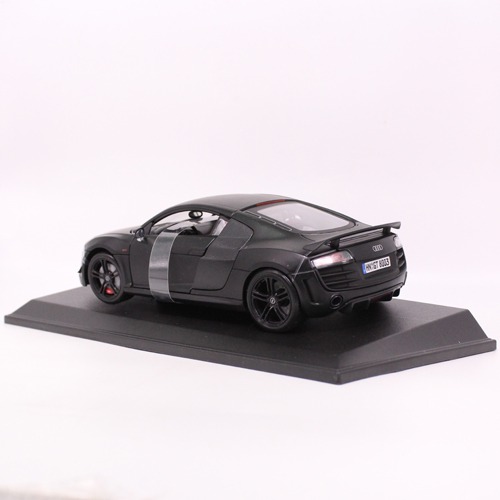 Maisto Die cast Audi R8 36190 Matt GT Car ( Black )