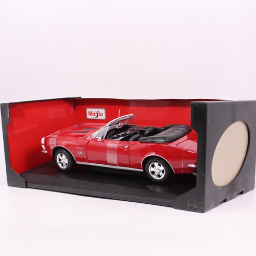 Maisto- 1967 Scale Chevy Camaro SS 396 Special Collection