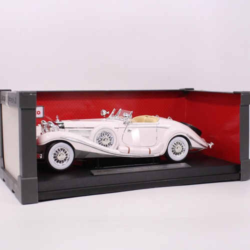 Maisto -936 M-B 500 K Type Special roadster Die cast Vehicle