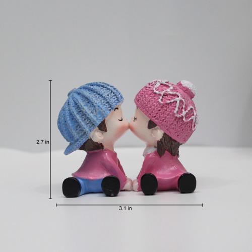 Magnetic Kissing Couple Showpiece