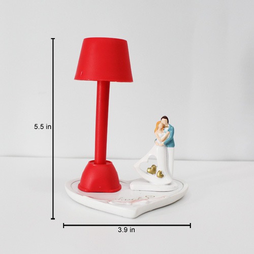 Valentine Romantic Love Couple with Lamp shape Lighting effect Statue