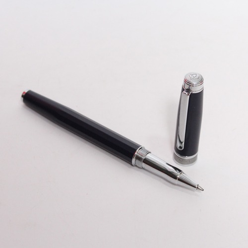 Sheaffer Gift Fountain Pen – Glossy Black With Chrome-Plated Trim