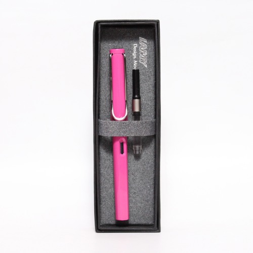 Lamy Safari Pink Fine Fountain Pen