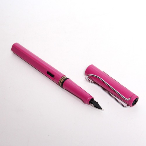 Lamy Safari Pink Fine Fountain Pen