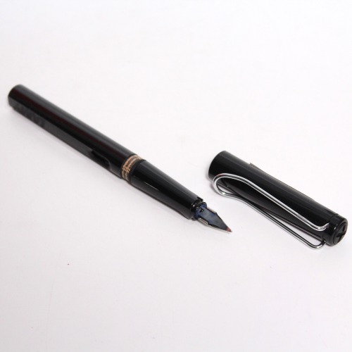 Lamy Safari Matte Black Fine Fountain Pen