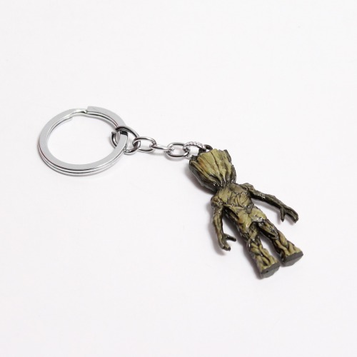 Baby Groot Keychain Guardians of The Galaxy Superhero Metal Bronze Key Chain for Car Bike Key Ring Key Chain