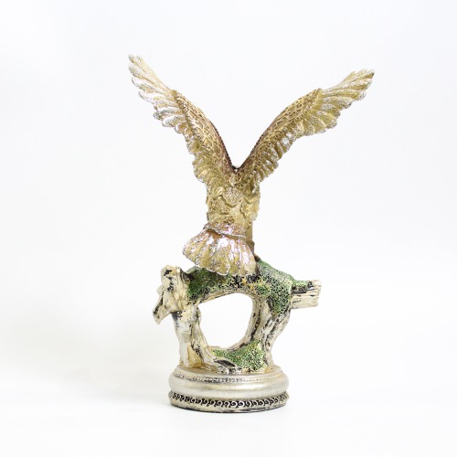 Eagle Statue Wild Bird Flying Hawk Sculpture Feng Shui Decorative Home Office Showpiece Figurine