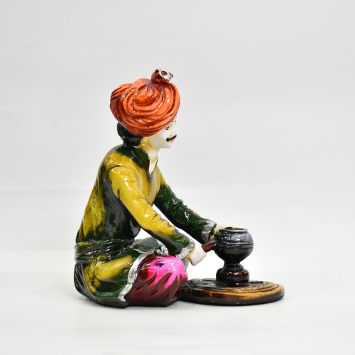 Polyresine Rajsathani Man Showpiece Home Decor