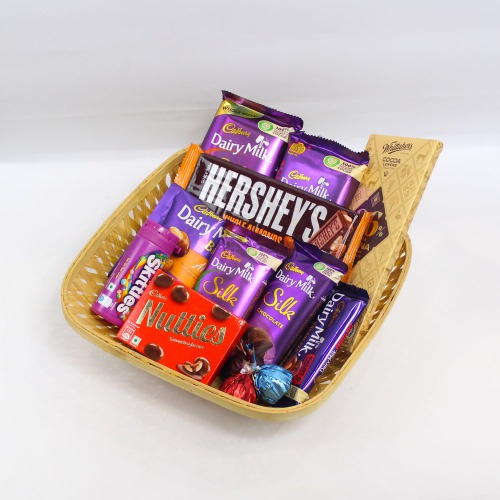 Delicious Chocolate Treat Basket| Chocolate Hamper