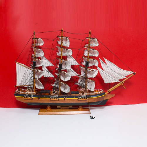 Fraghta Sigio XVII Home Decorative Wooden Sailing Ship Nautical Showpiece | Best Showpiece For Office and Home Decor