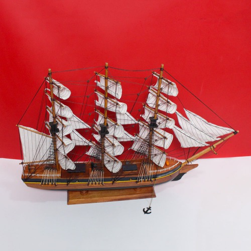 Fraghta Sigio XVII Home Decorative Wooden Sailing Ship Nautical Showpiece | Best Showpiece For Office and Home Decor