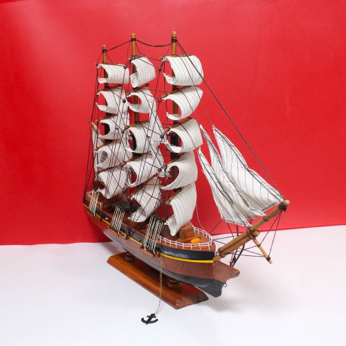 Fraghta Sigio XVII Home Decorative Wooden Sailing Ship Nautical Showpiece | Best Showpiece For Office and Home Decor